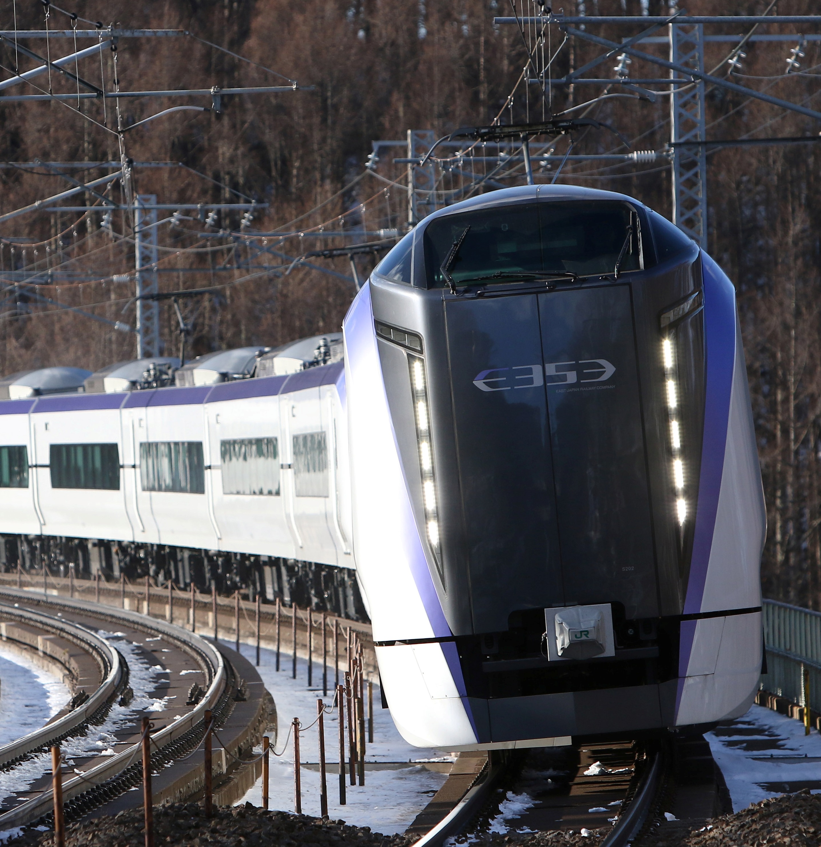 East Japan Railway Series E353の画像