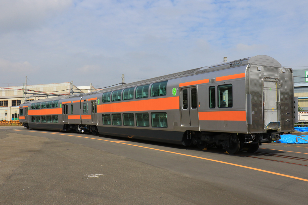 東日本旅客鉄道　E233