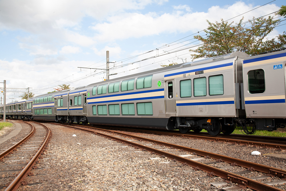 東日本旅客鉄道　E235系
