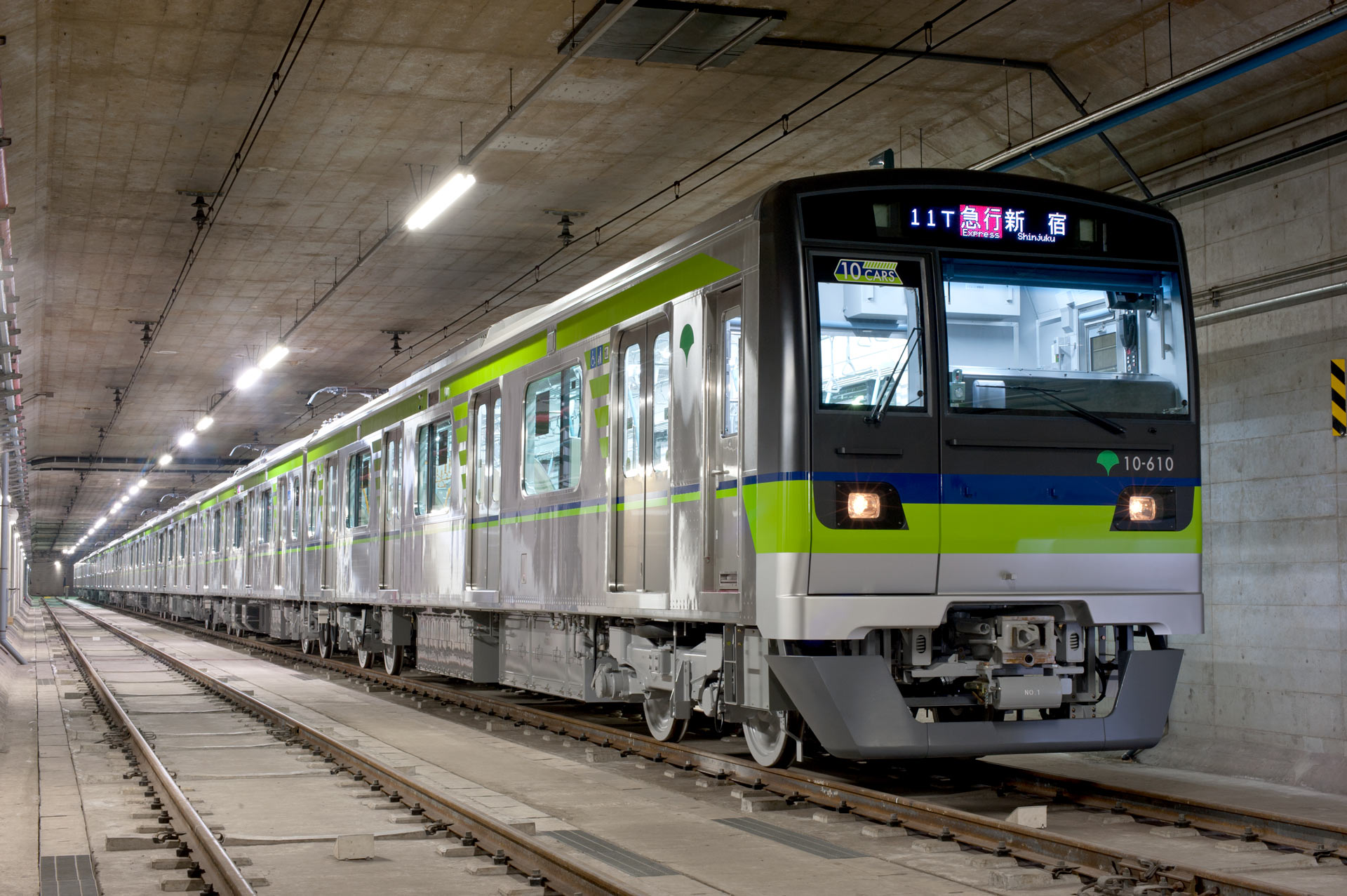 東京都交通局　10-300形