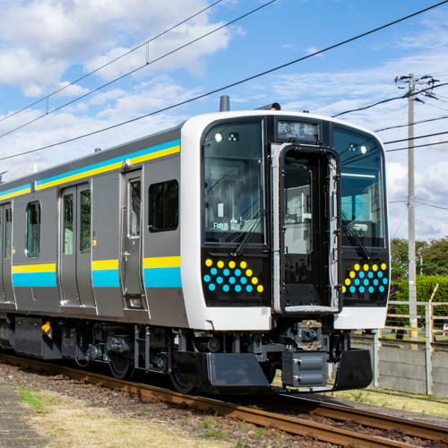 東日本旅客鉄道　E131系