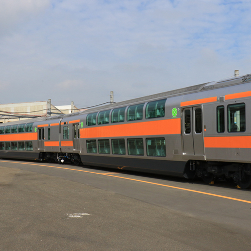 東日本旅客鉄道　E233