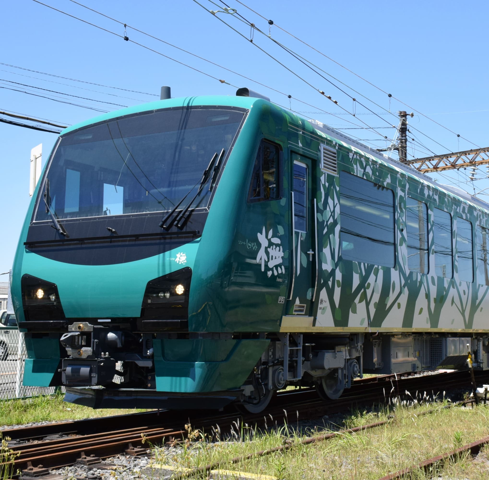 東日本旅客鉄道　HB-E300系