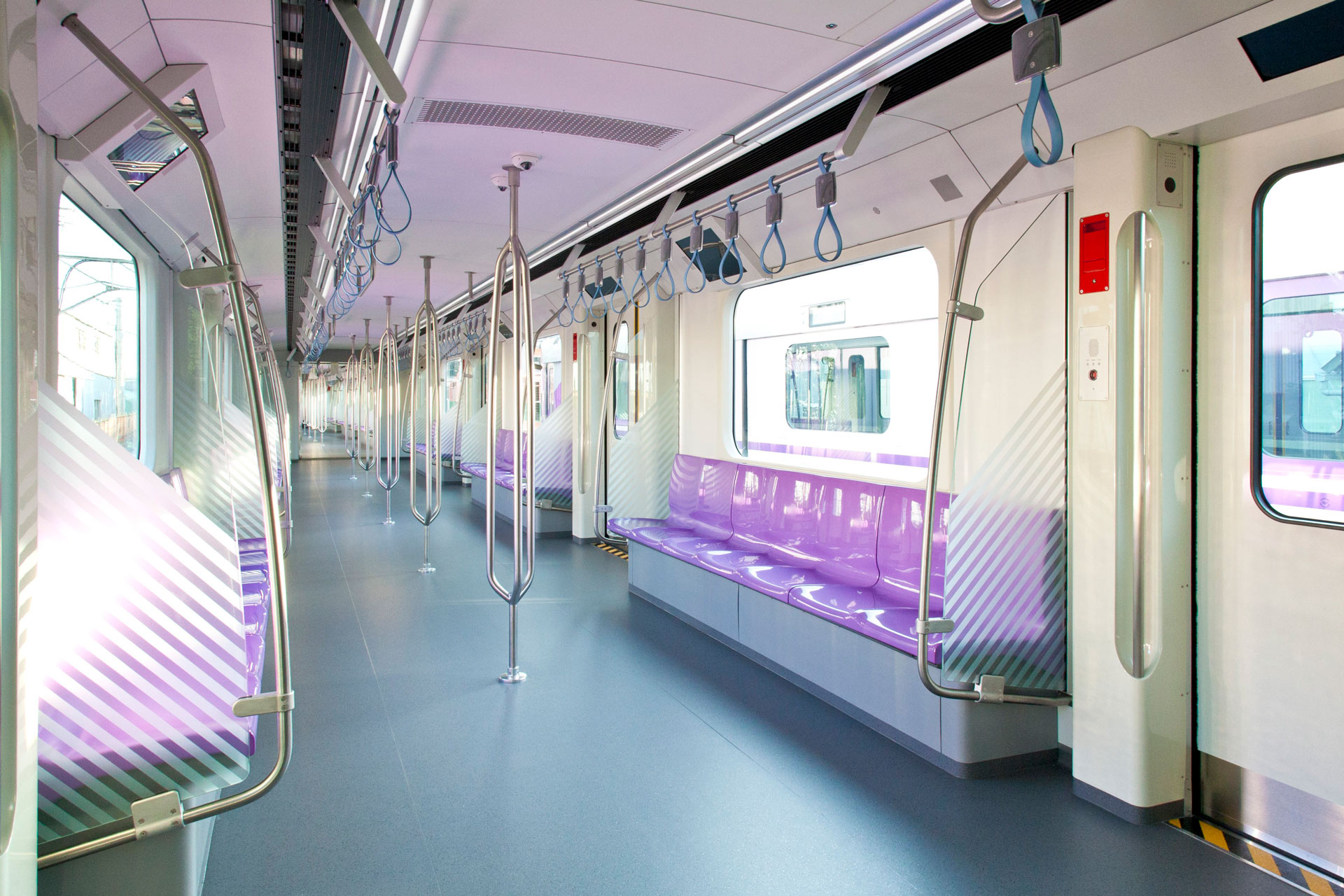 タイ・バンコク　パープルライン向け車両