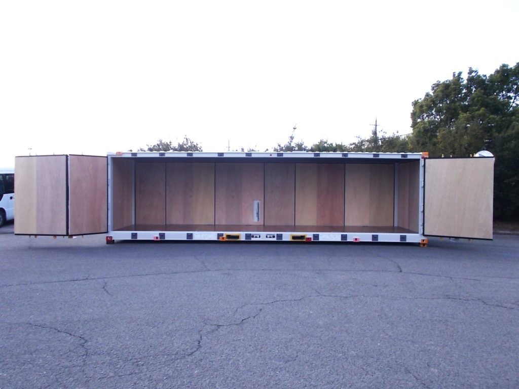 コマツ物流　パノラマボックス